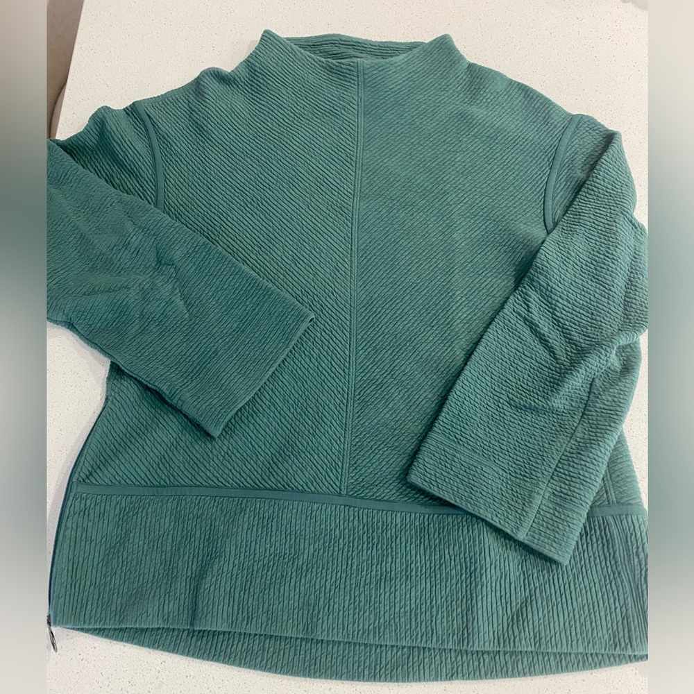 Lululemon sweater